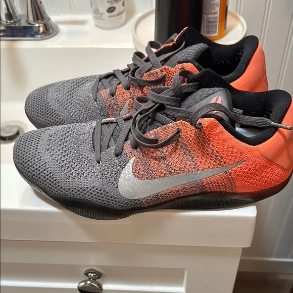 Nike Red and Gray Athletic Shoes with Breathable Knit Fabric  display picture 2
